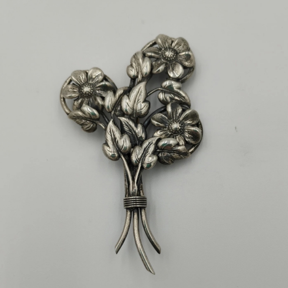 Danecraft Vintage 925 Sterling Silver Detailed Flower Brooch Pin